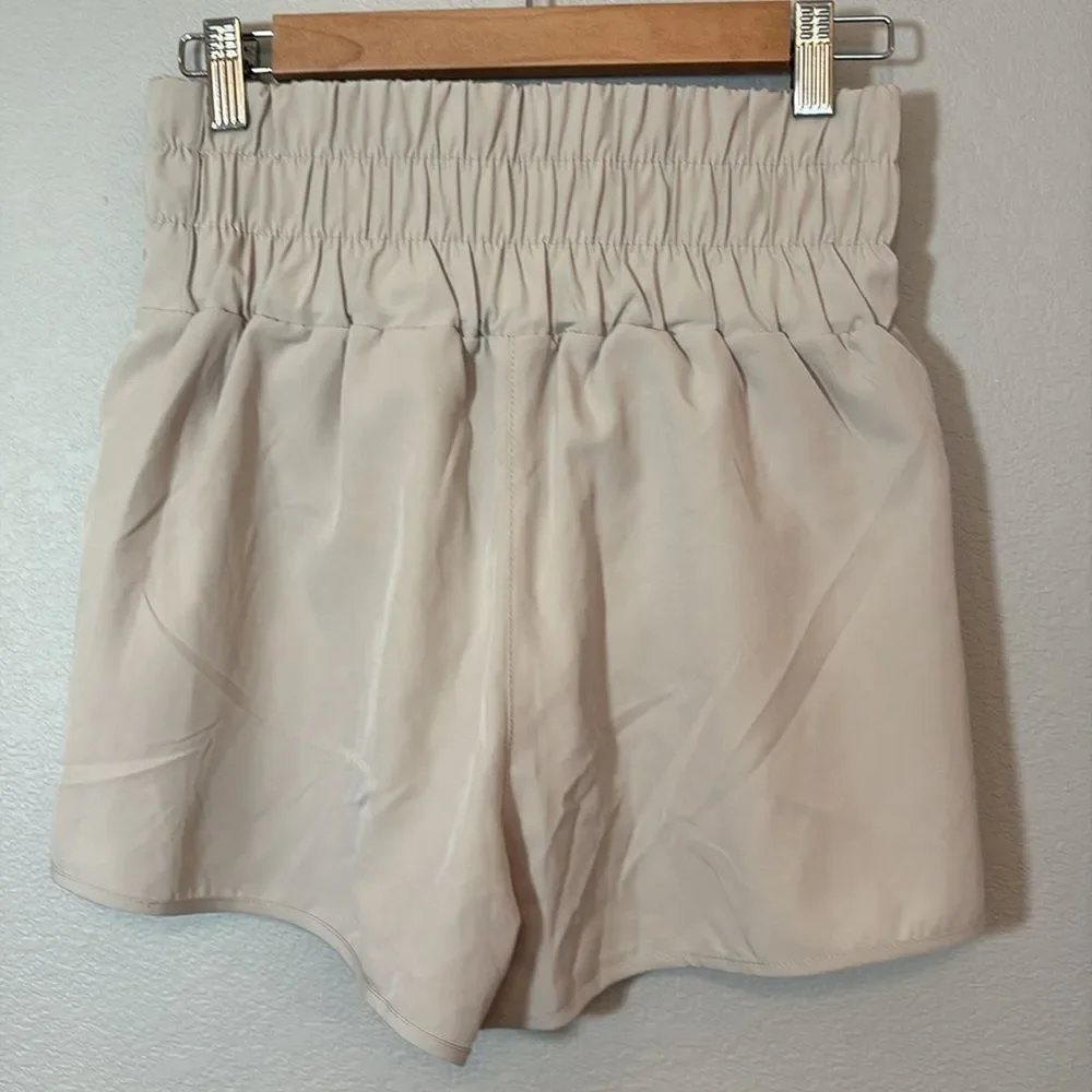 New In Buckle High-Waisted Tan Women's Shorts